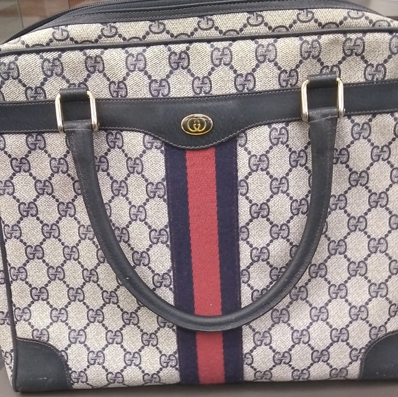 Gucci bag - Picture 2 of 4